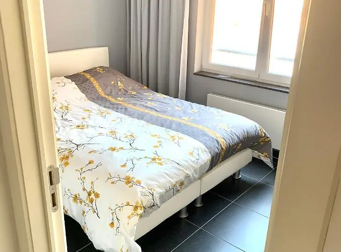 Emiel Centrum Met Garage Apartamento *