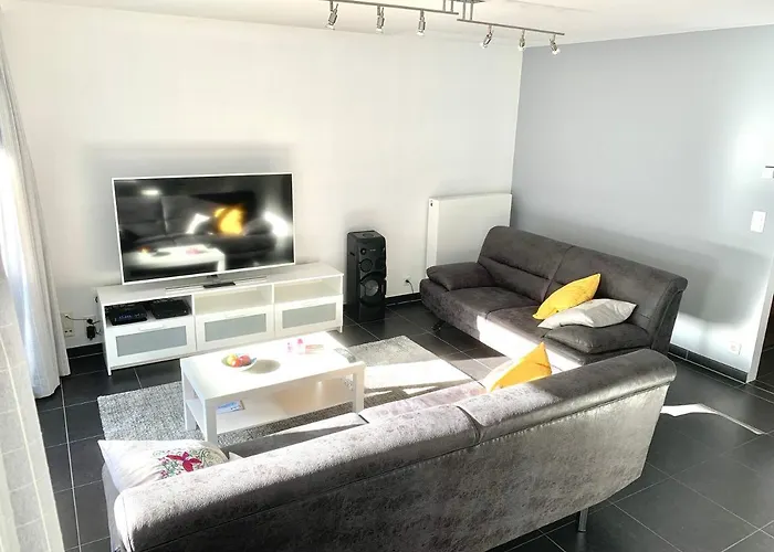 Emiel Centrum Met Garage 奥斯滕德